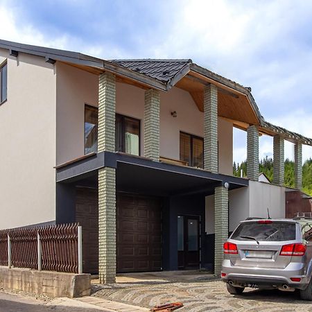 Zeleniy Bir Hotel Bukovel Exterior photo