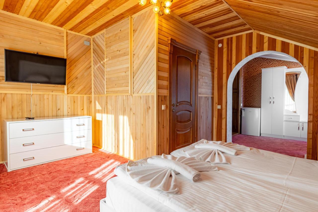 Zeleniy Bir Hotel Bukovel Exterior photo